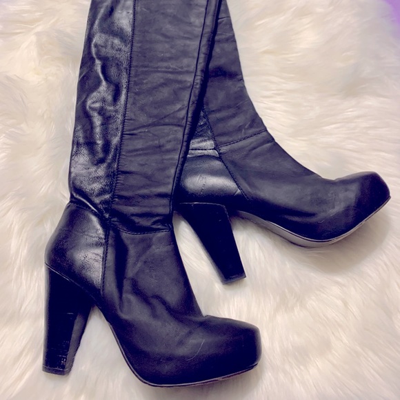 Steve Madden Rannsome Black Boots - Picture 6 of 11